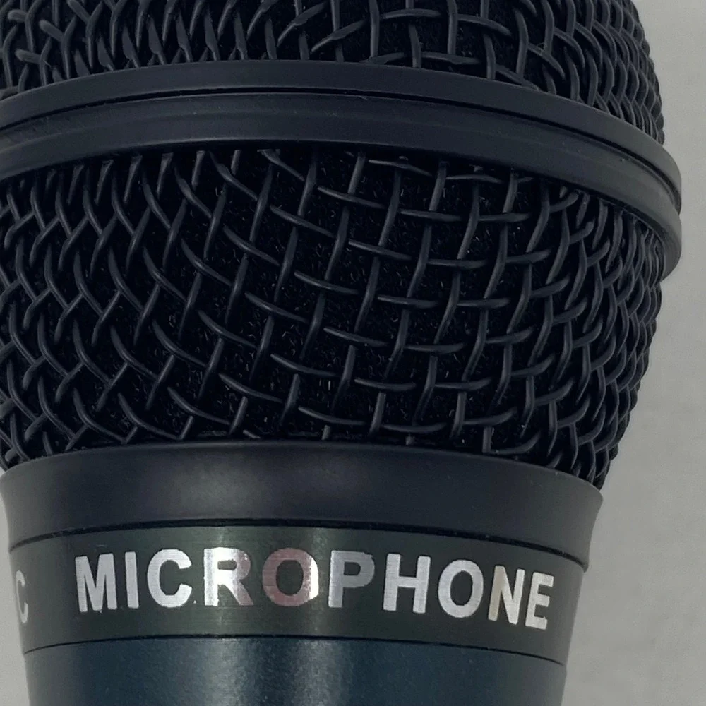 Professional Dynamic Handheld Wired Microphone with On Off Switch and Pouch